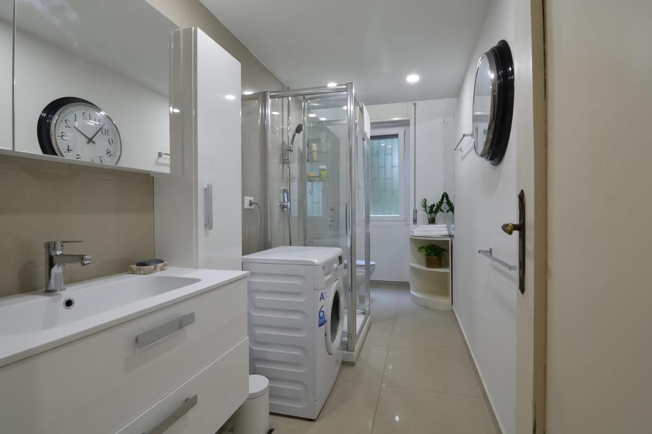Milano Lights Hotel Bagian luar foto