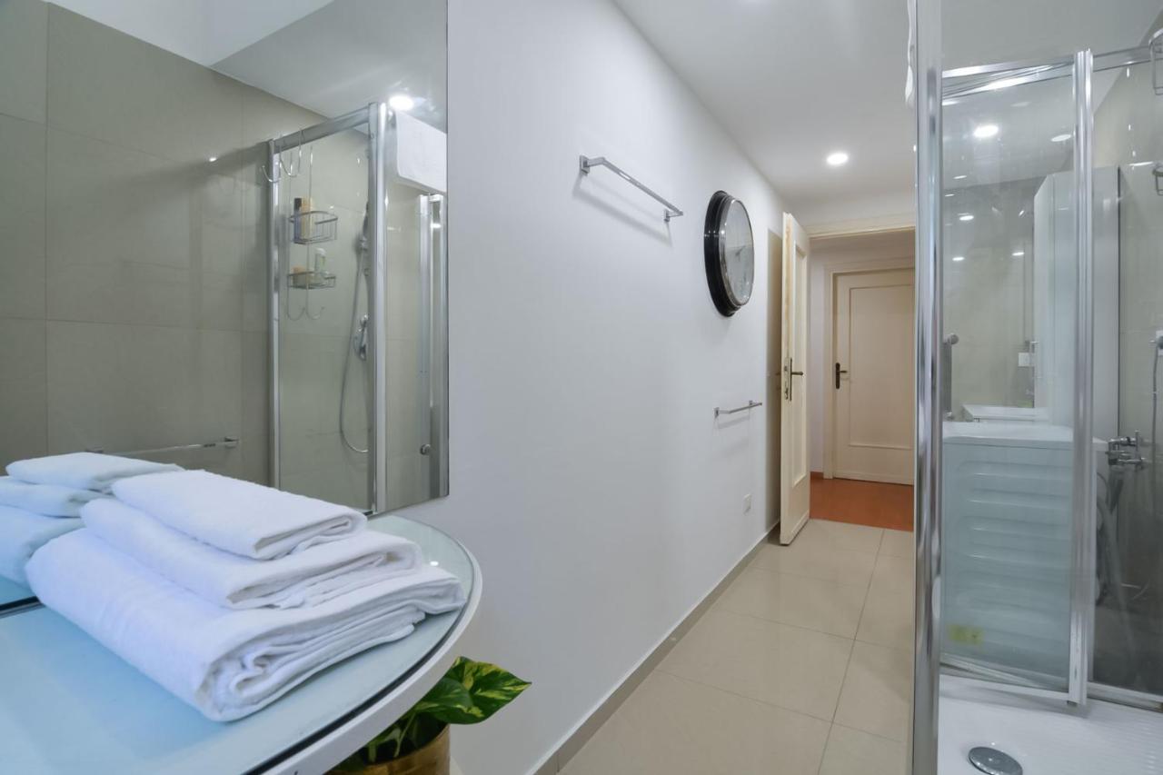 Milano Lights Hotel Bagian luar foto