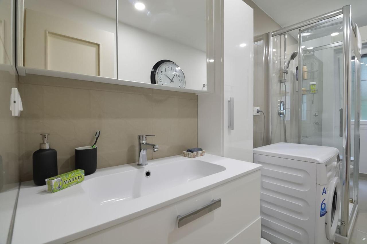 Milano Lights Hotel Bagian luar foto