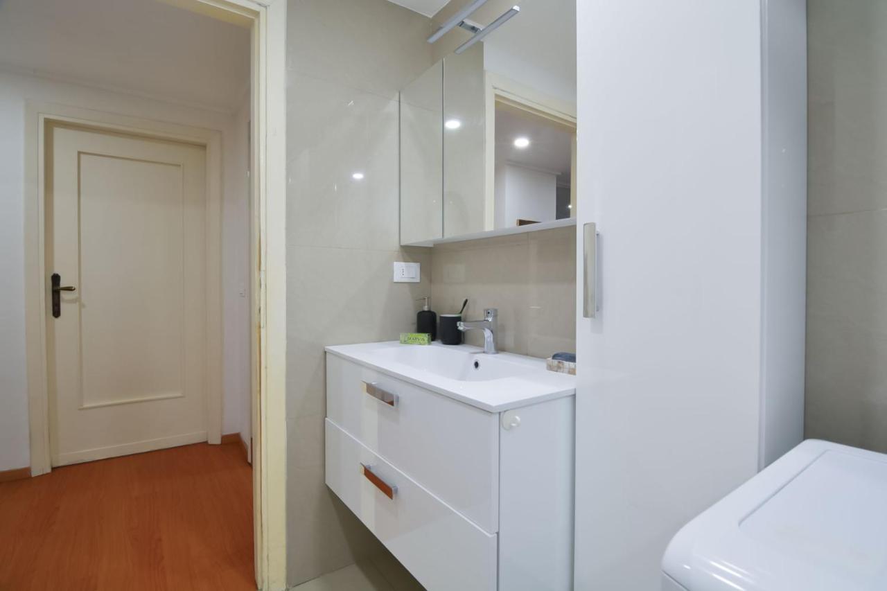 Milano Lights Hotel Bagian luar foto